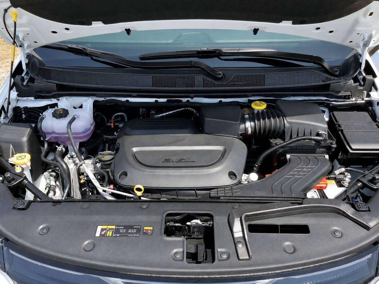 2027 Chrysler Pacifica SELECT FWD | Leather | S APP PKG | 8-PASSENGER Photo