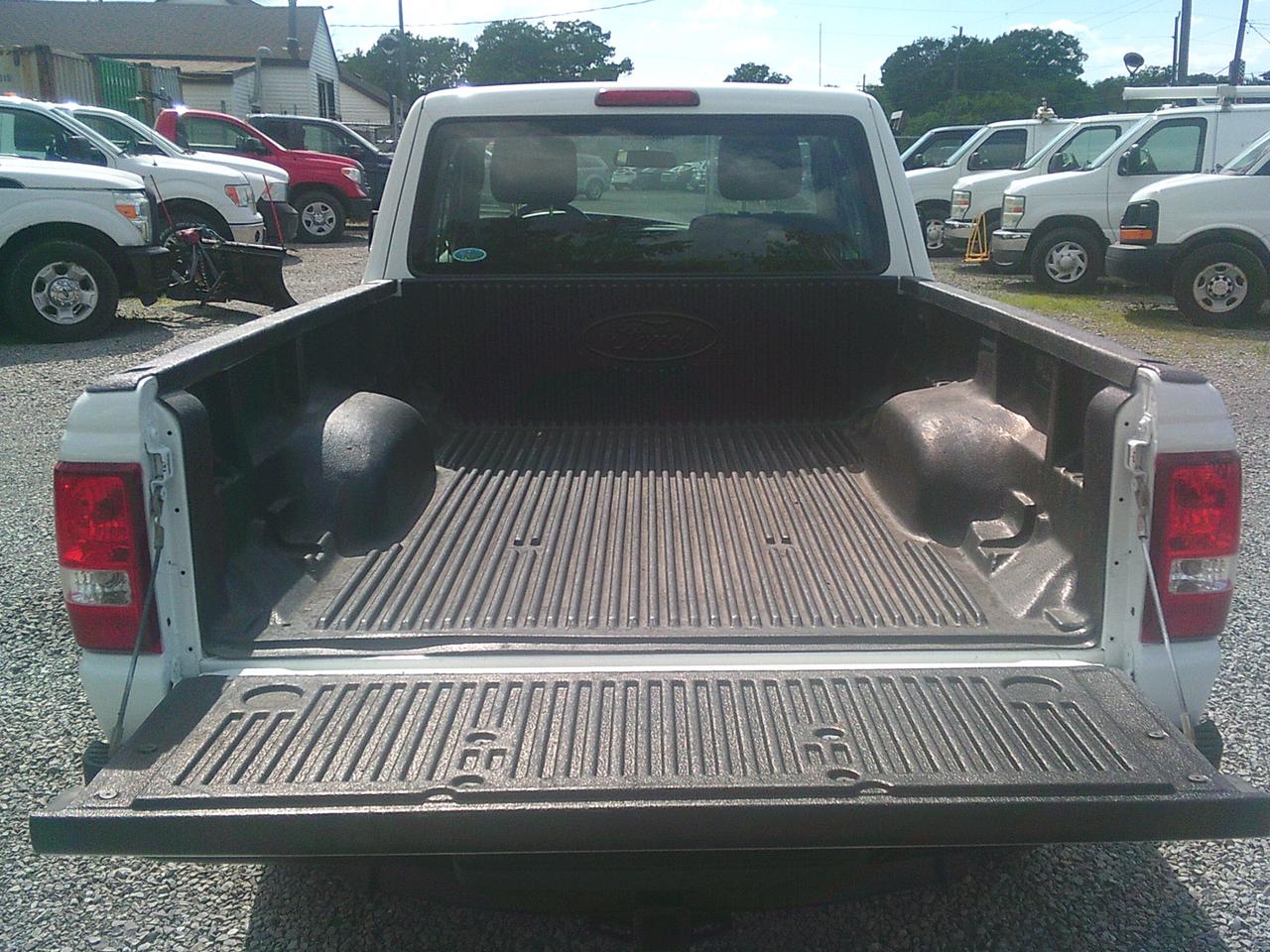2011 Ford Ranger 2WD SuperCab 126  XL Photo2