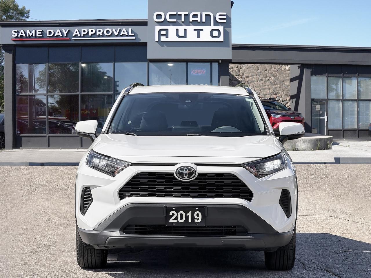 2019 Toyota RAV4 AWD LE Photo