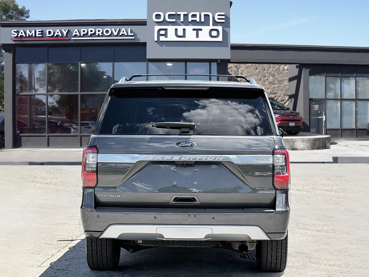 2020 Ford Expedition Platinum Max 4X4 Photo4