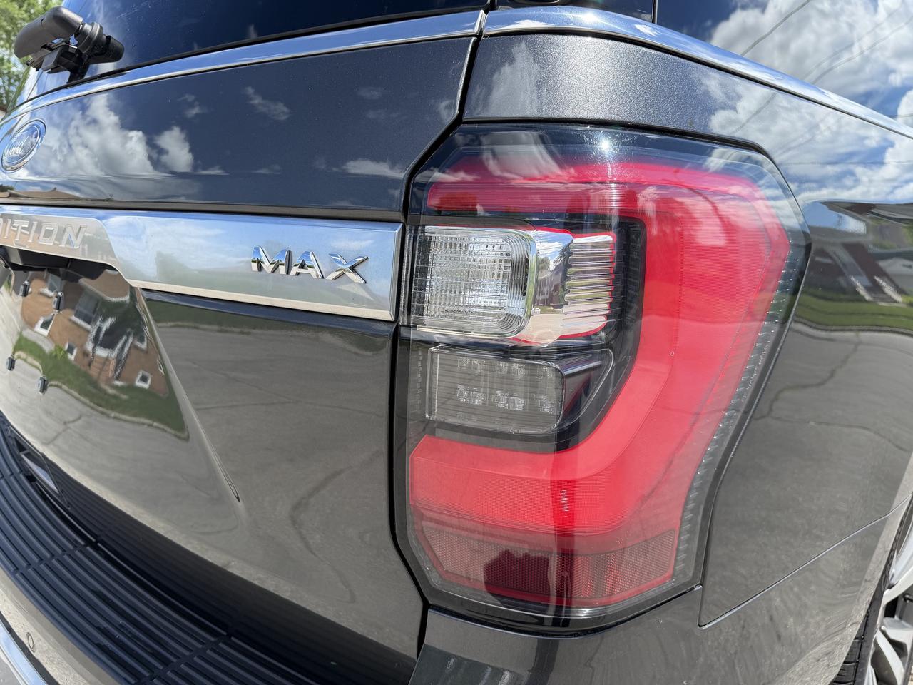 2020 Ford Expedition Platinum Max 4X4 Photo