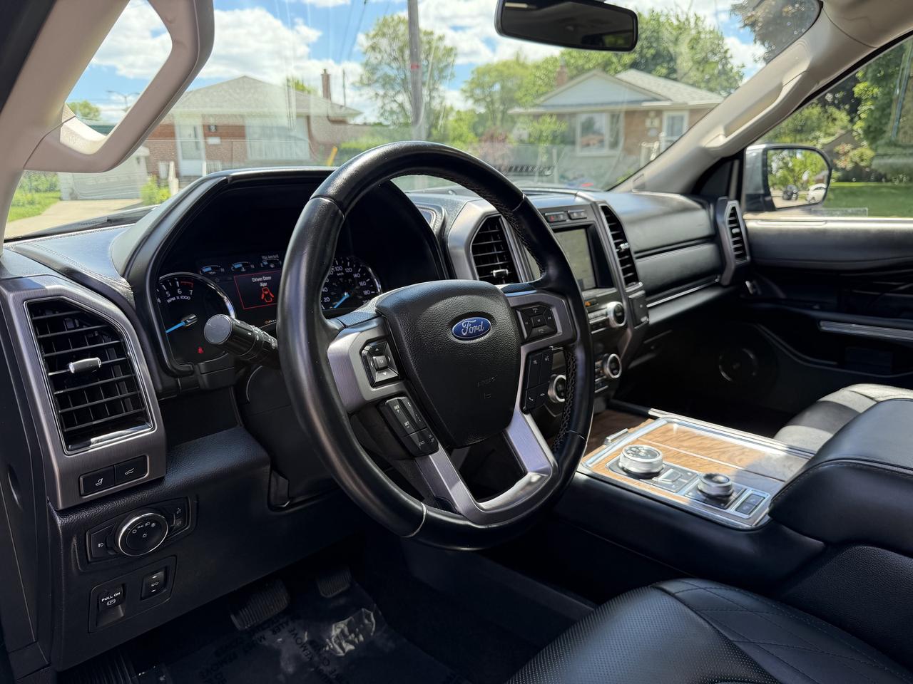 2020 Ford Expedition Platinum Max 4X4 Photo
