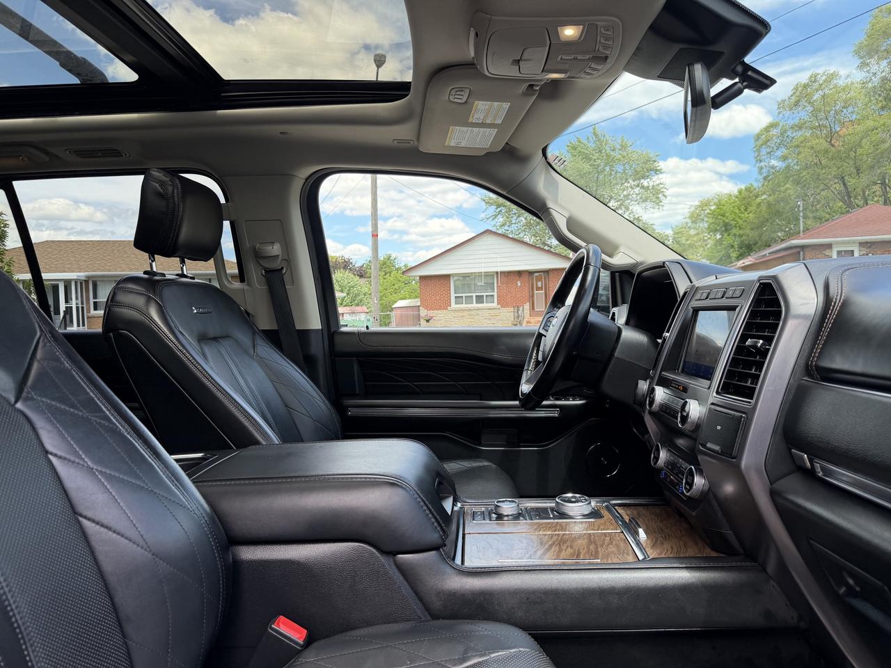 2020 Ford Expedition Platinum Max 4X4 Photo