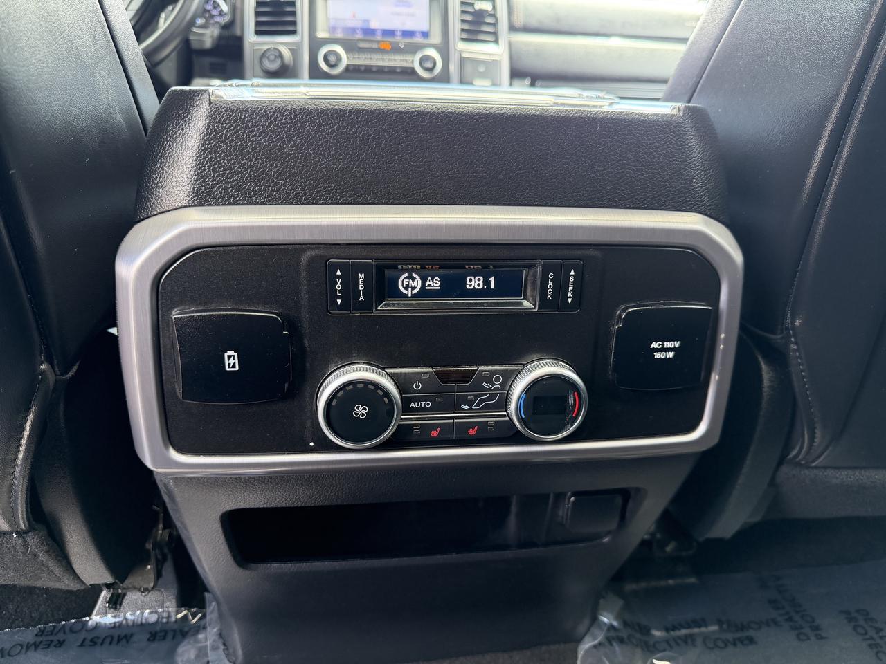 2020 Ford Expedition Platinum Max 4X4 Photo