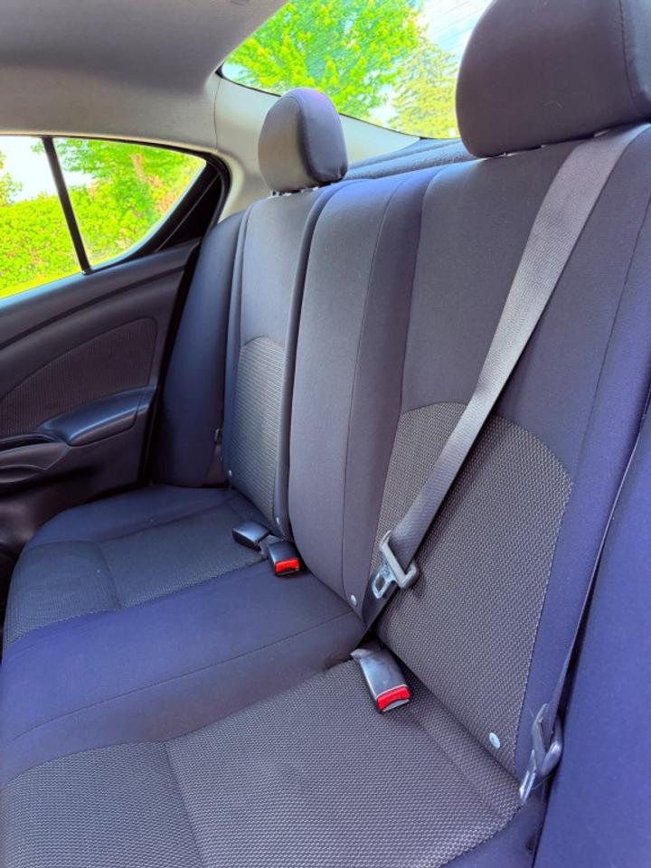 2012 Nissan Versa 1.6 S 4dr Sedan (1.6L 4cyl 5M) Photo