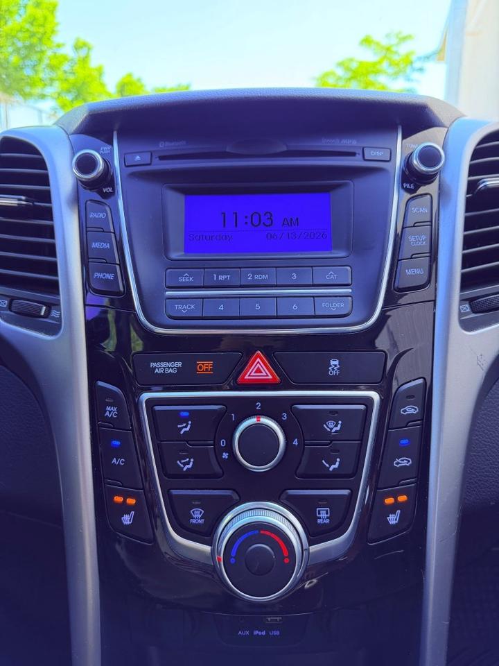 2016 Hyundai Elantra GT 5dr Hatchback Automatic GL Photo