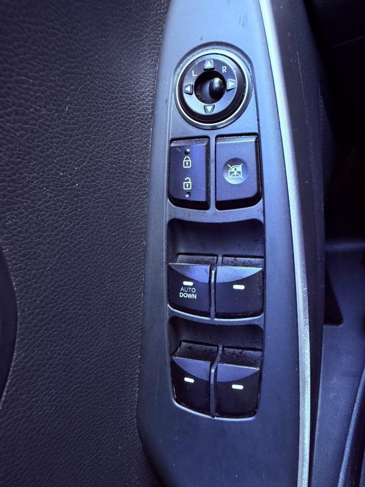 2016 Hyundai Elantra GT 5dr Hatchback Automatic GL Photo