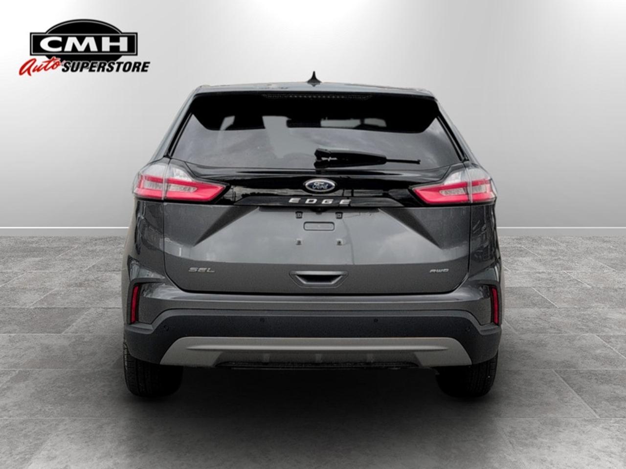 2024 Ford Edge SEL  **CLEAN CARFAX** Photo2