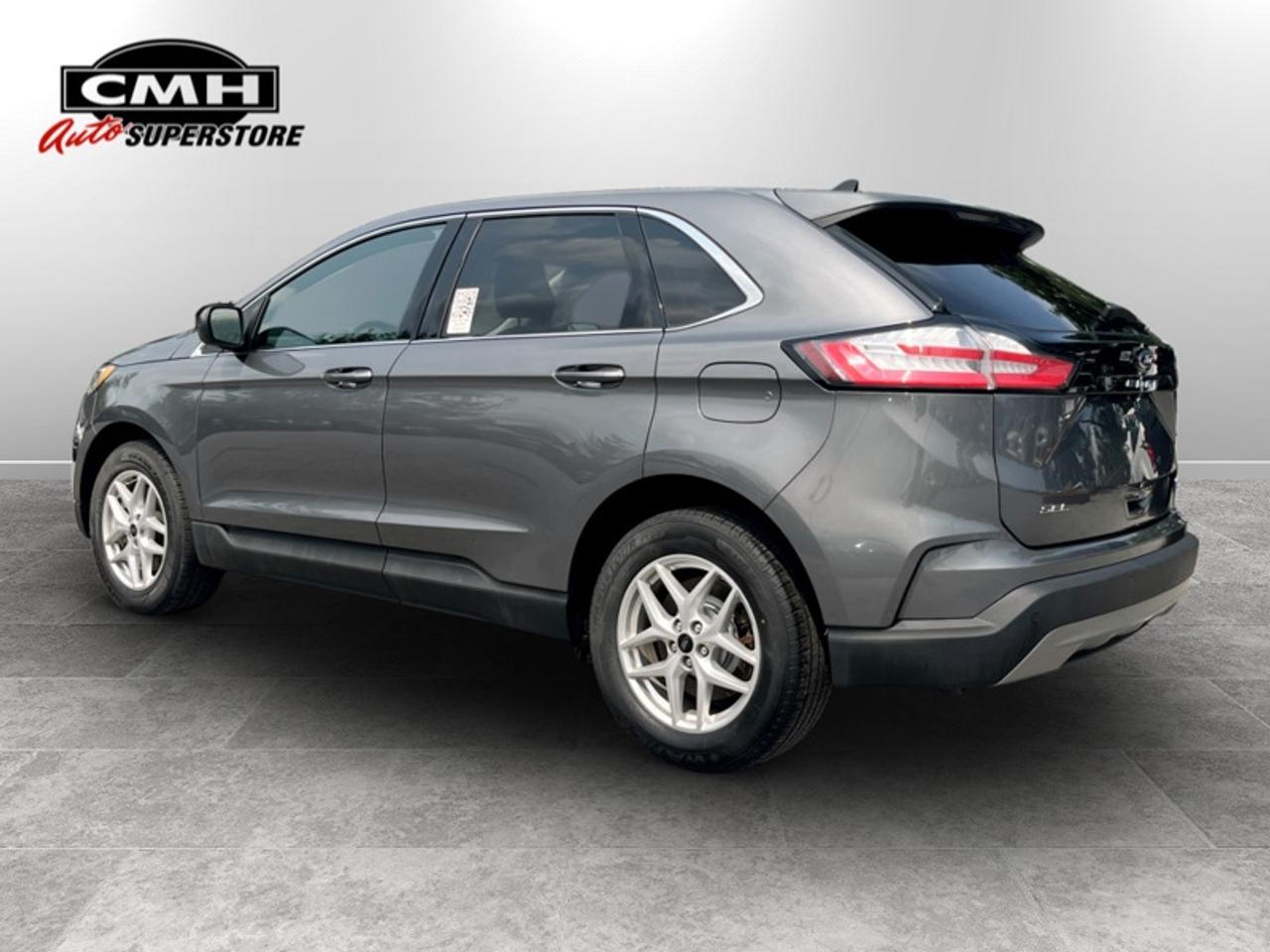 2024 Ford Edge SEL  **CLEAN CARFAX** Photo