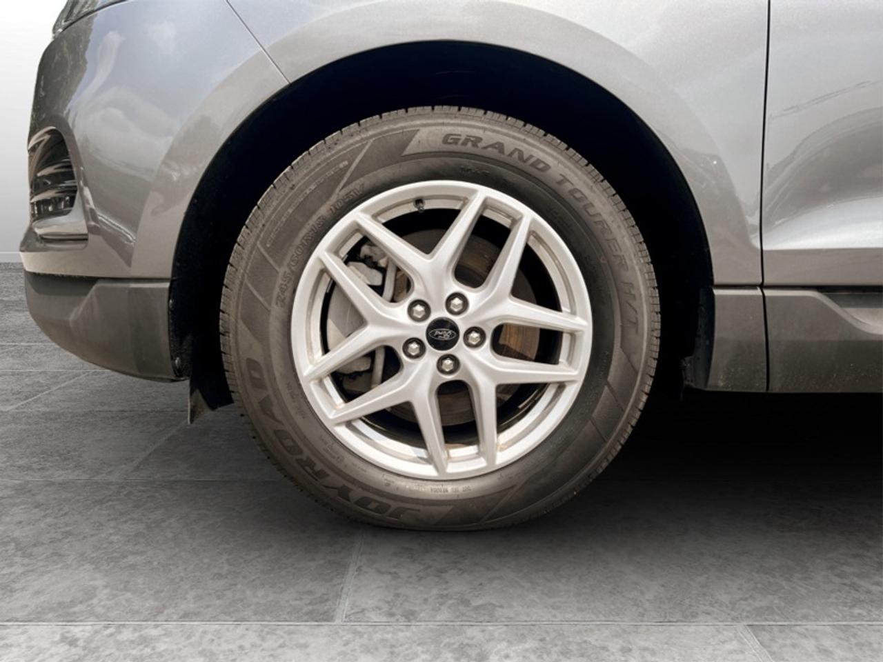 2024 Ford Edge SEL  **CLEAN CARFAX** Photo