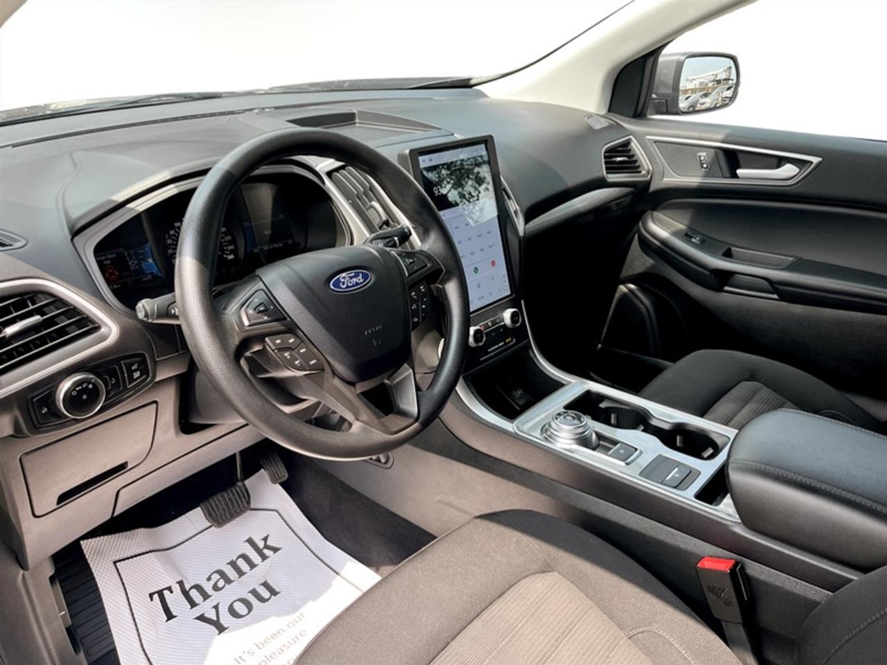 2024 Ford Edge SEL  **CLEAN CARFAX** Photo