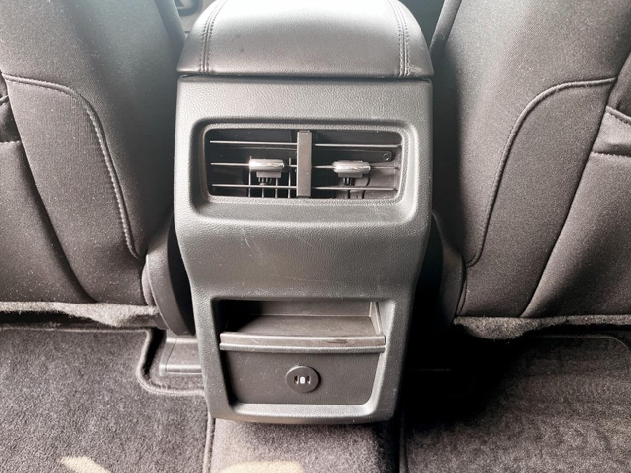 2024 Ford Edge SEL  **CLEAN CARFAX** Photo
