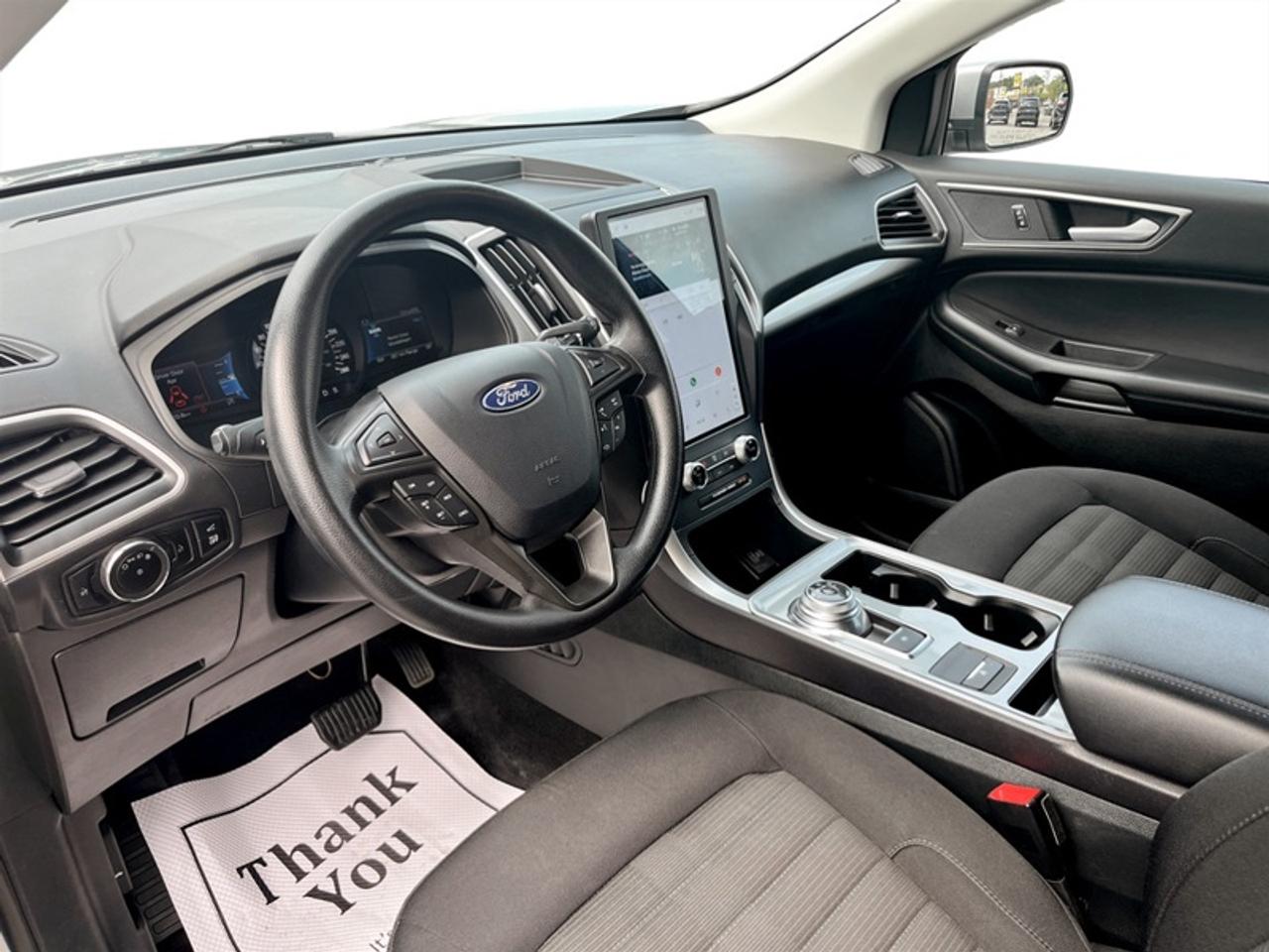2024 Ford Edge SEL  **CLEAN CARFAX** Photo