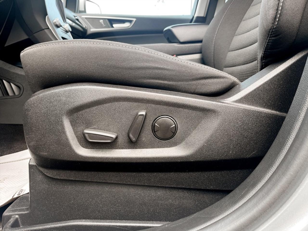 2024 Ford Edge SEL  **CLEAN CARFAX** Photo