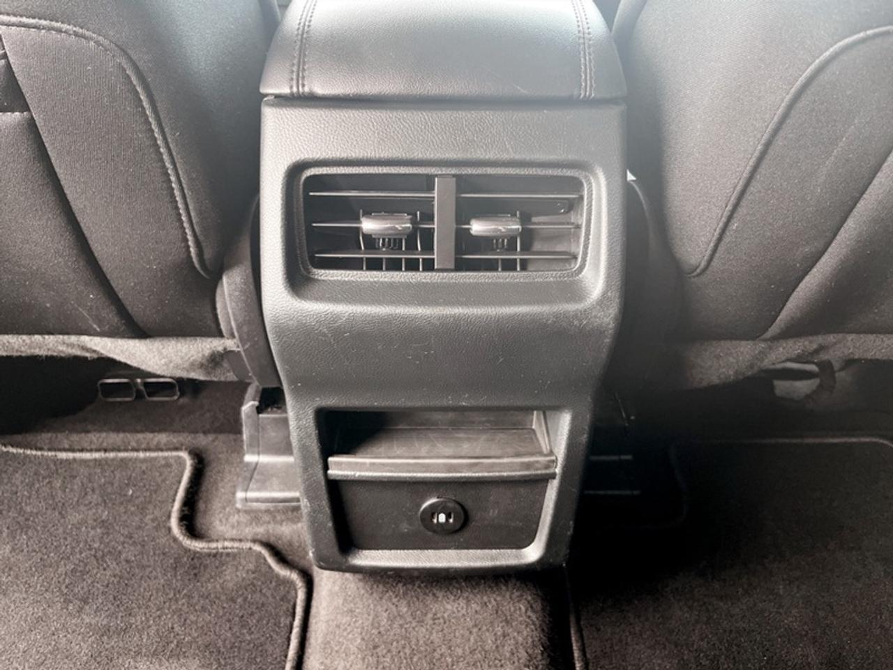 2024 Ford Edge SEL  **CLEAN CARFAX** Photo