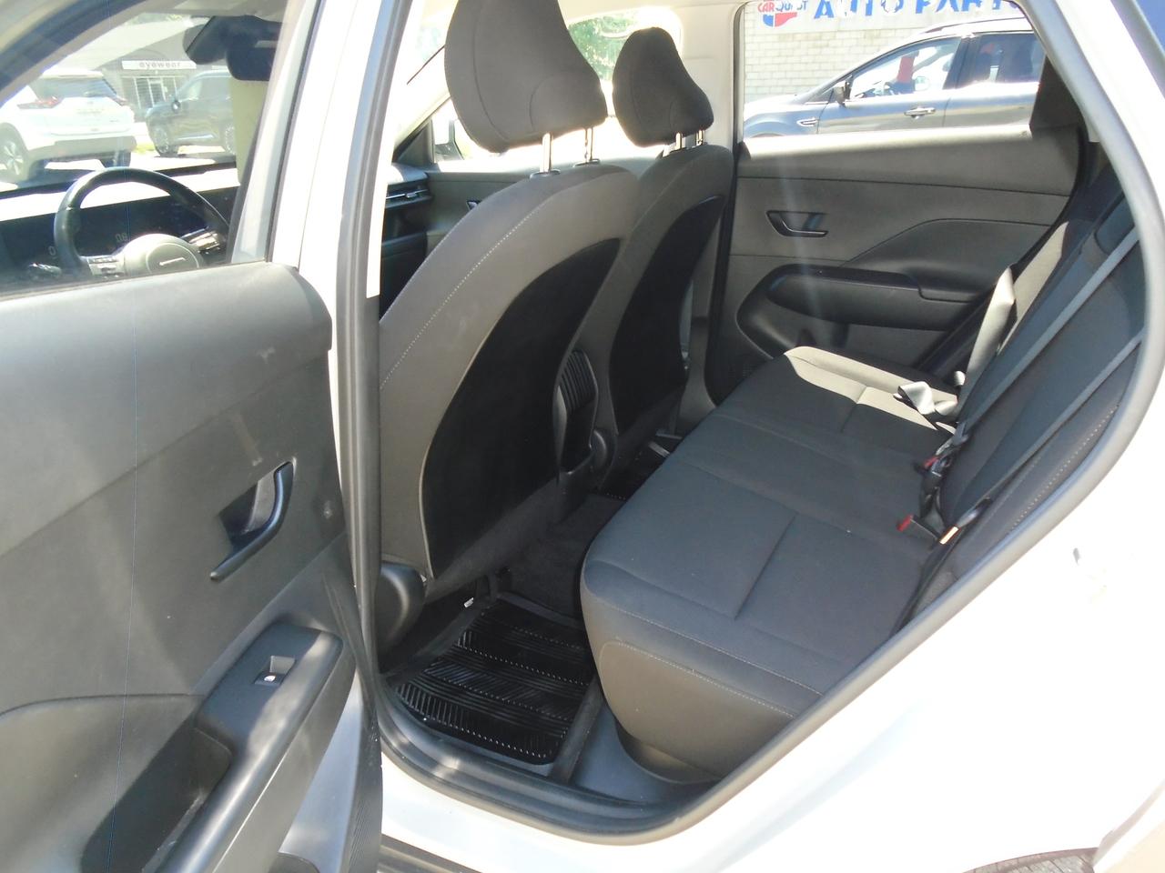 2024 Hyundai KONA Preferred AWD Photo4