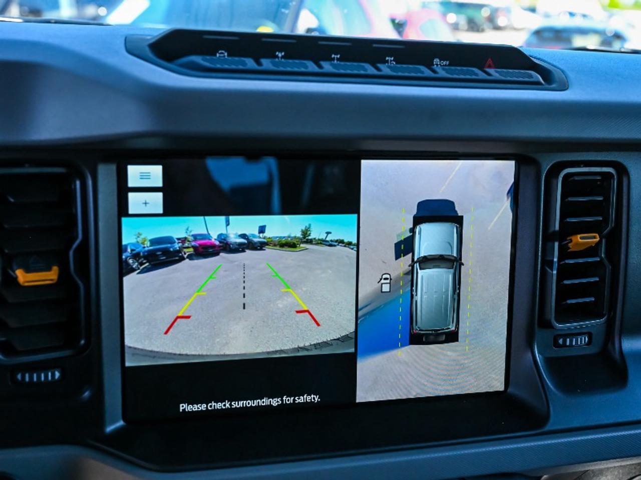 2023 Ford Bronco Badlands Photo