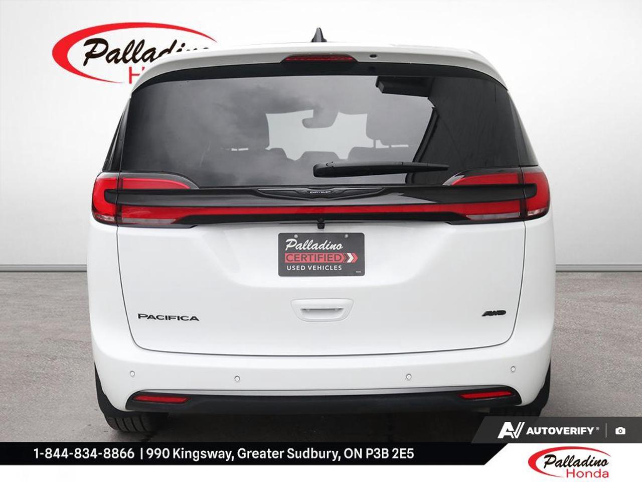 2026 Chrysler Pacifica Select Photo4
