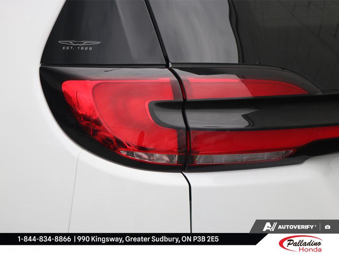 2026 Chrysler Pacifica Select Photo