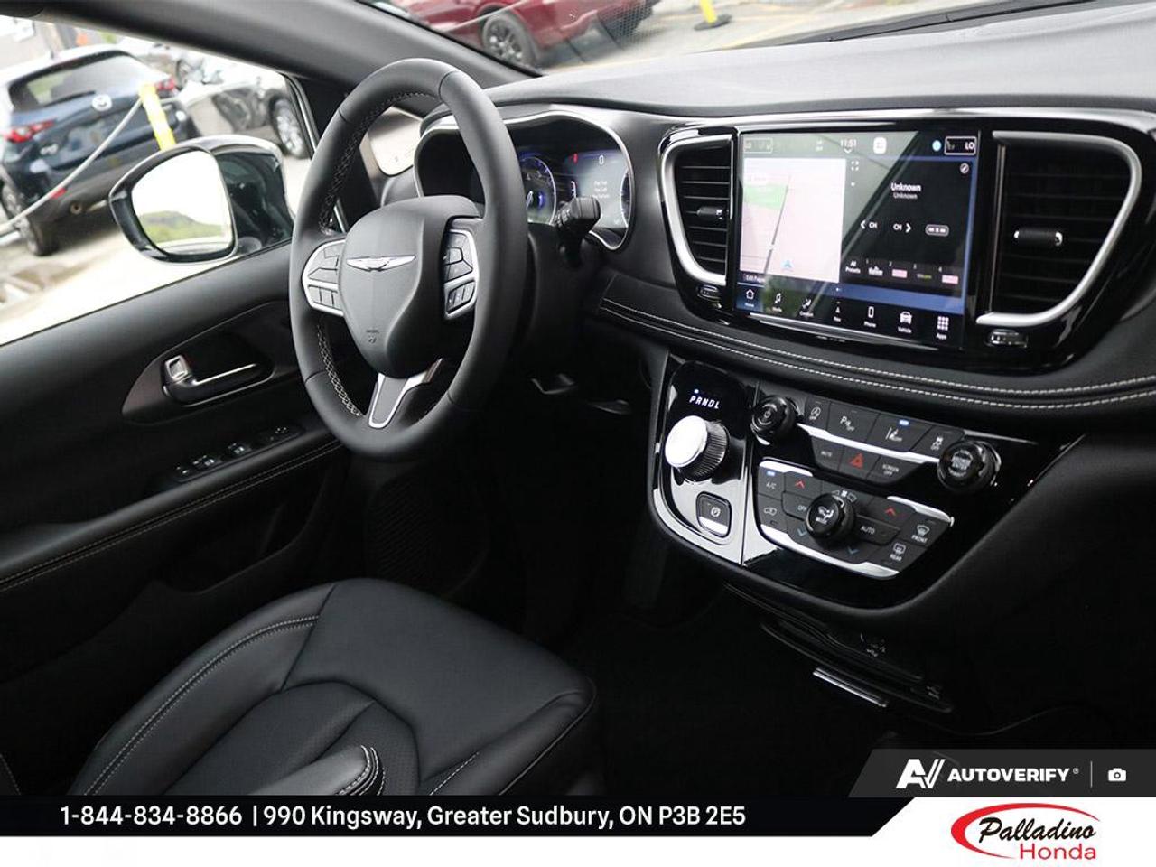 2026 Chrysler Pacifica Select Photo