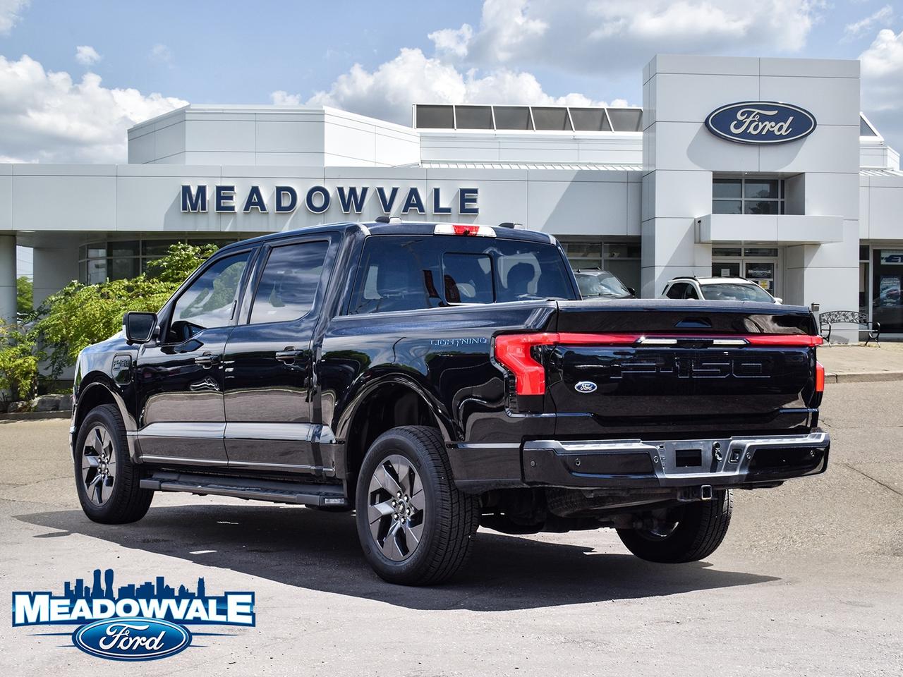 2023 Ford F-150 Lightning Lariat Photo