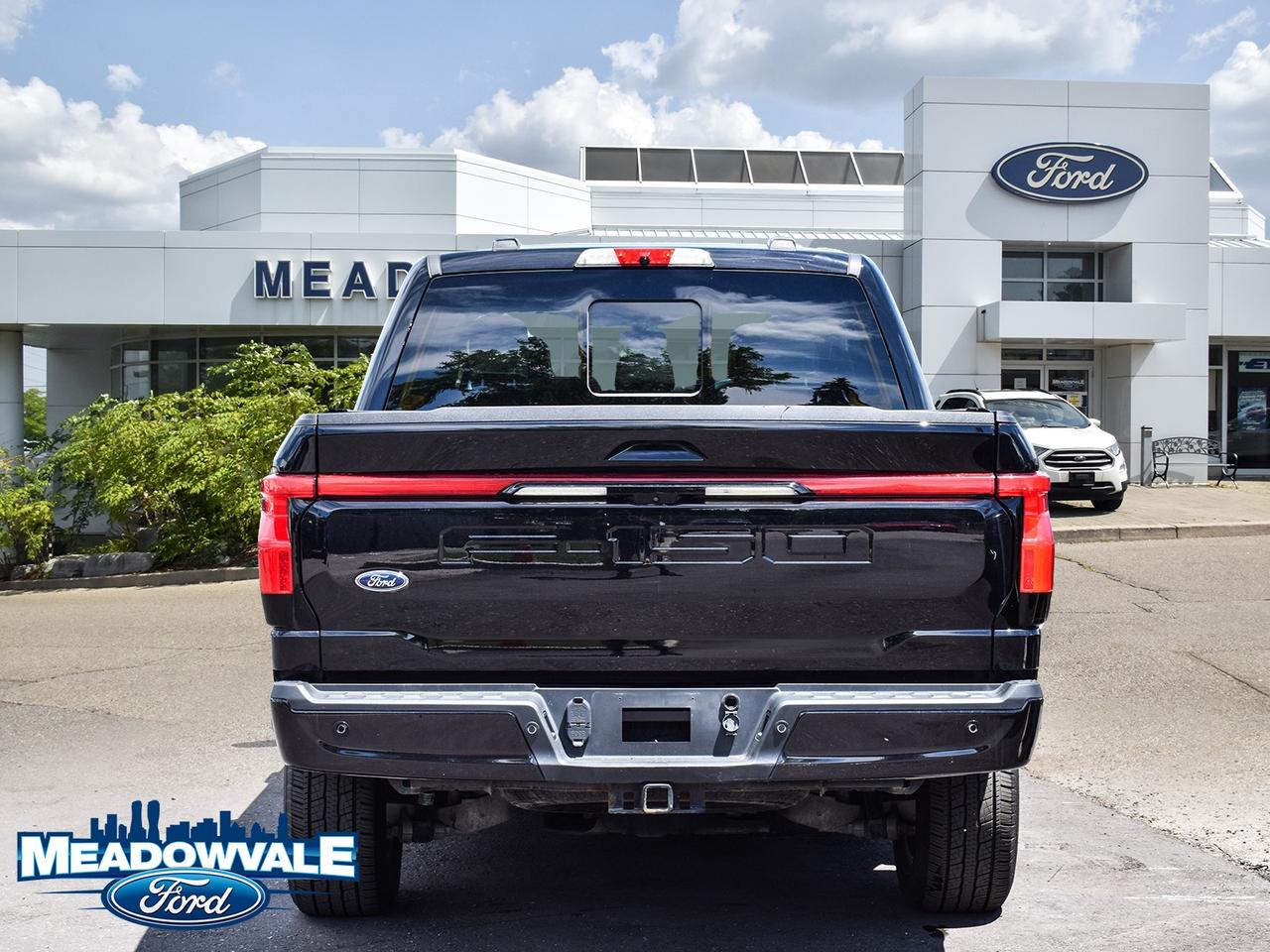 2023 Ford F-150 Lightning Lariat Photo