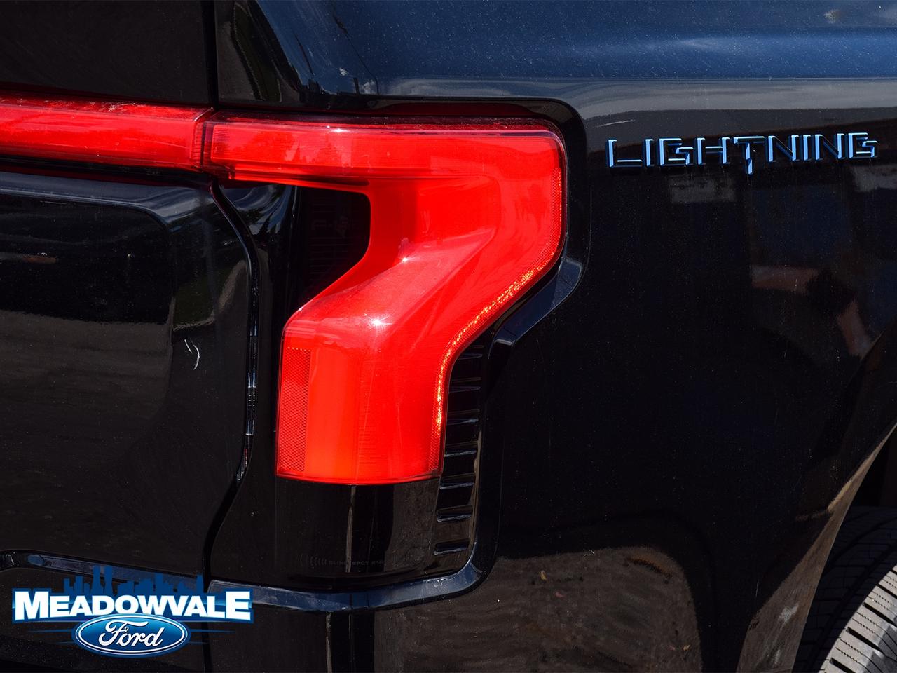 2023 Ford F-150 Lightning Lariat Photo