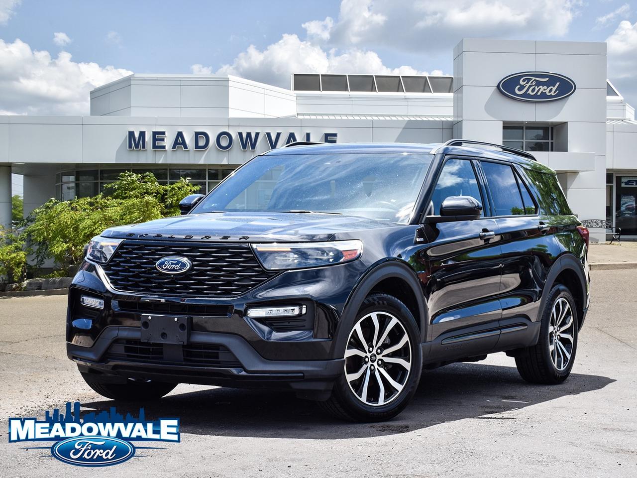 2022 Ford Explorer ST Photo