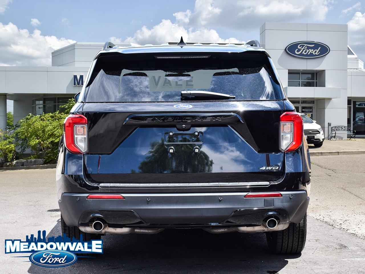 2022 Ford Explorer ST Photo