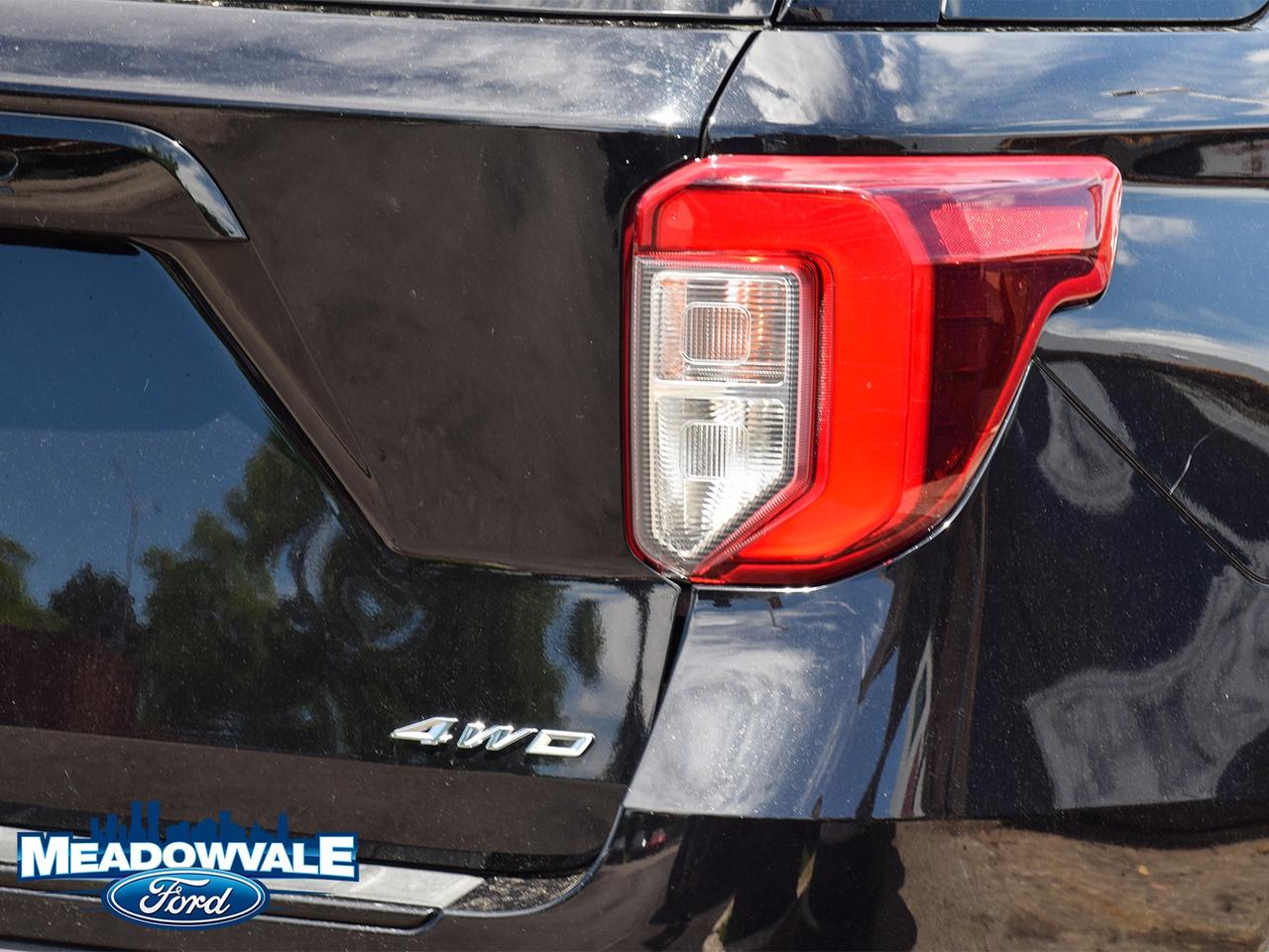 2022 Ford Explorer ST Photo
