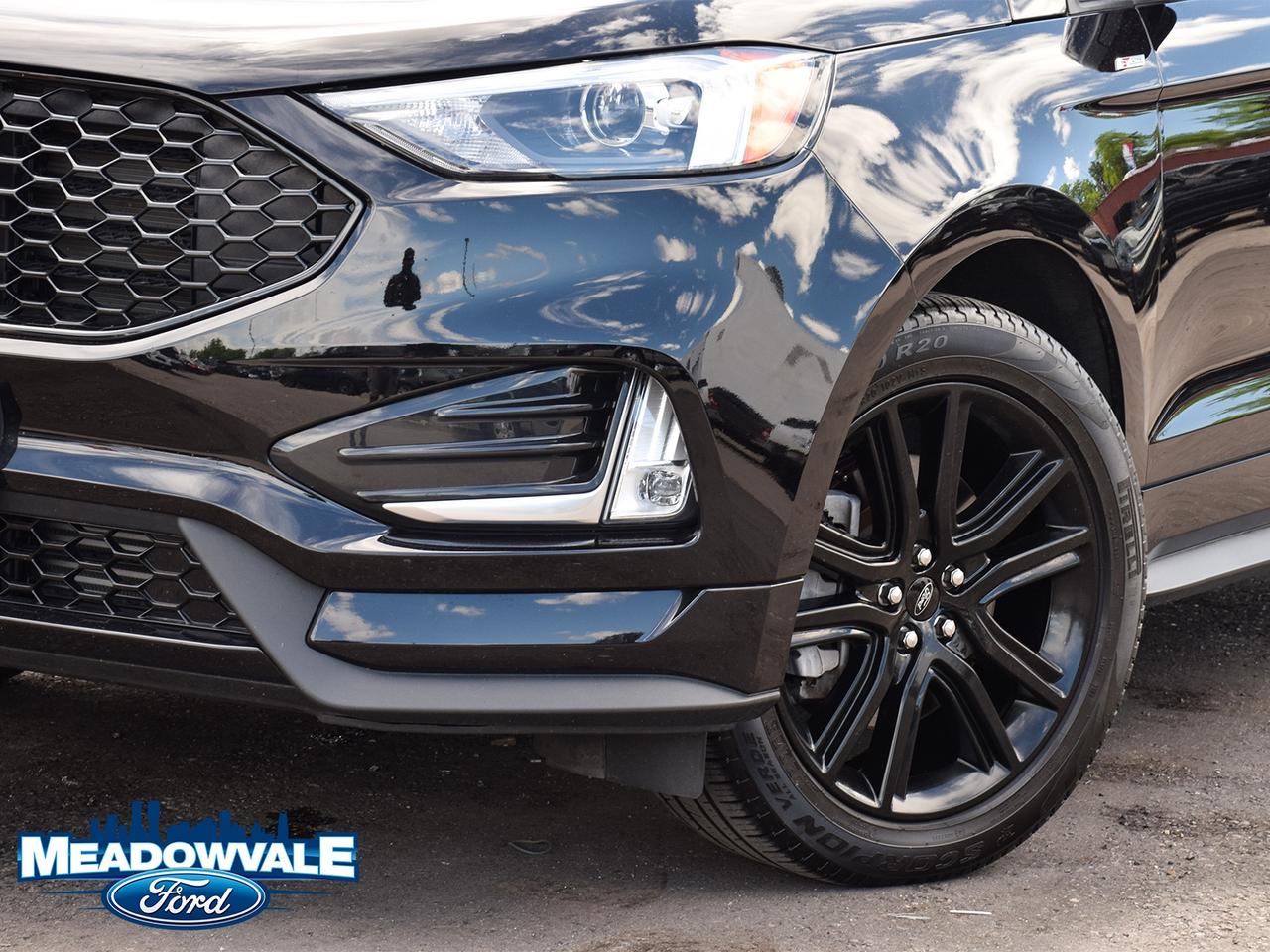 2024 Ford Edge ST Photo