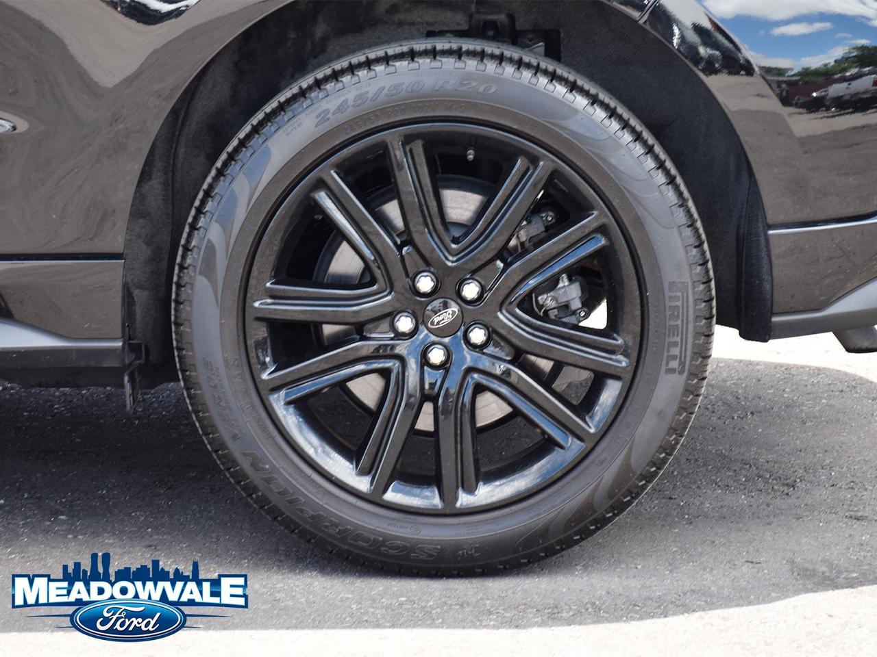 2024 Ford Edge ST Photo