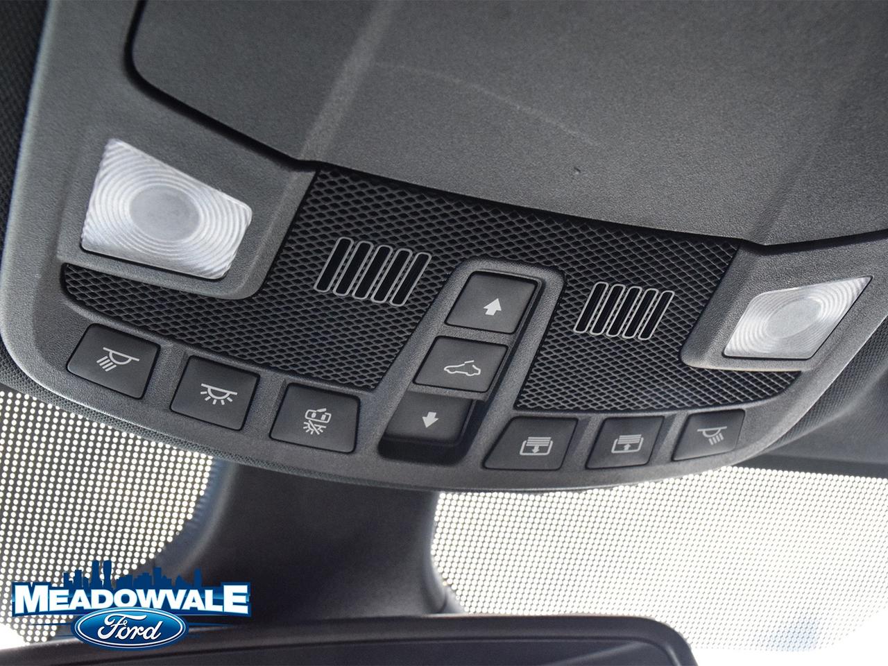 2024 Ford Edge ST Photo