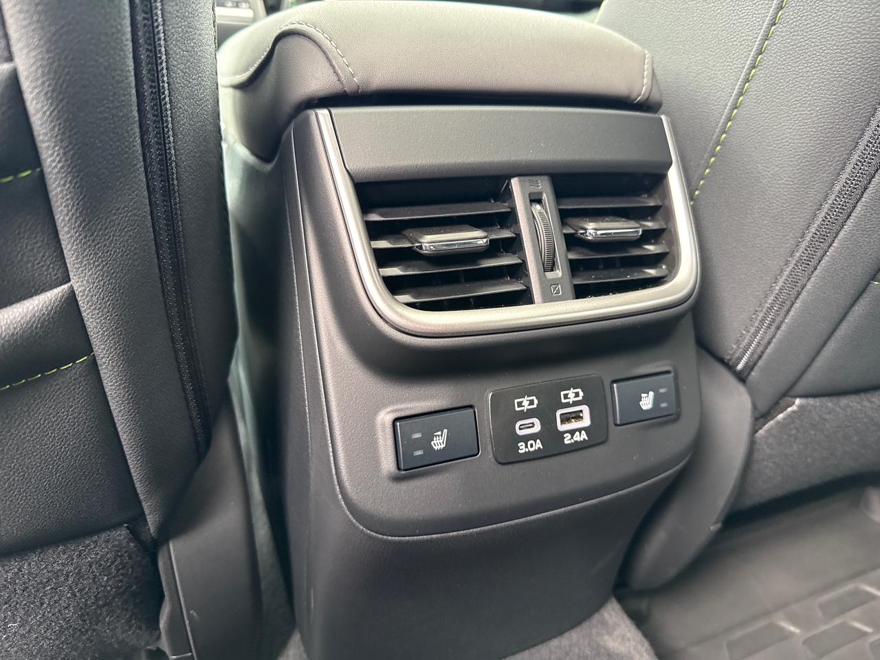 2025 Subaru Outback ONYX Photo