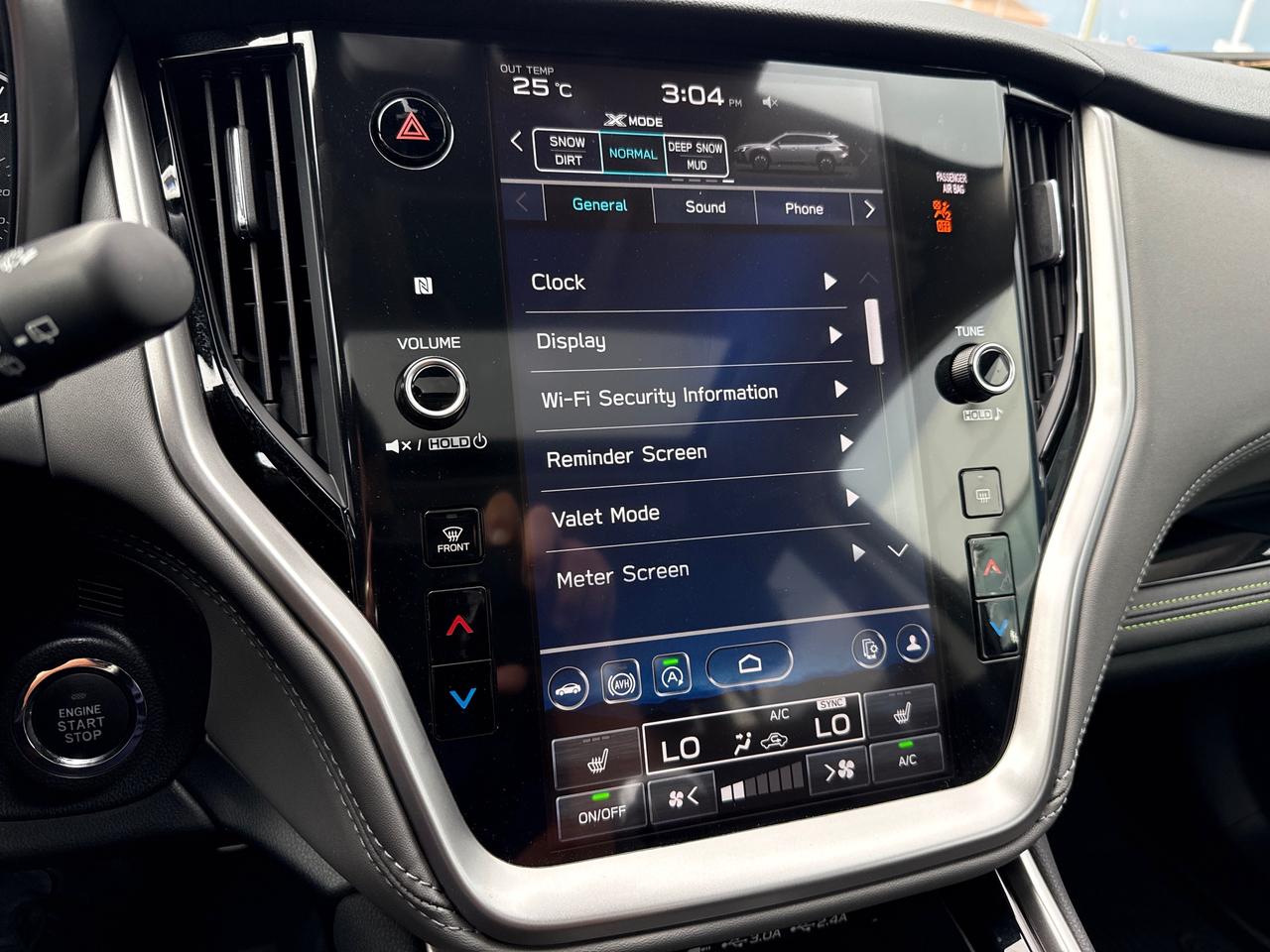 2025 Subaru Outback ONYX Photo