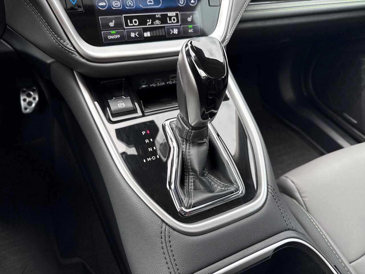 2025 Subaru Outback ONYX Photo