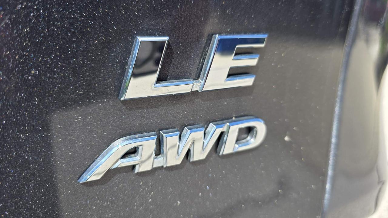 2020 Toyota RAV4 LE NO ACCIDENTS! ONE OWNER! LOW KM! Photo