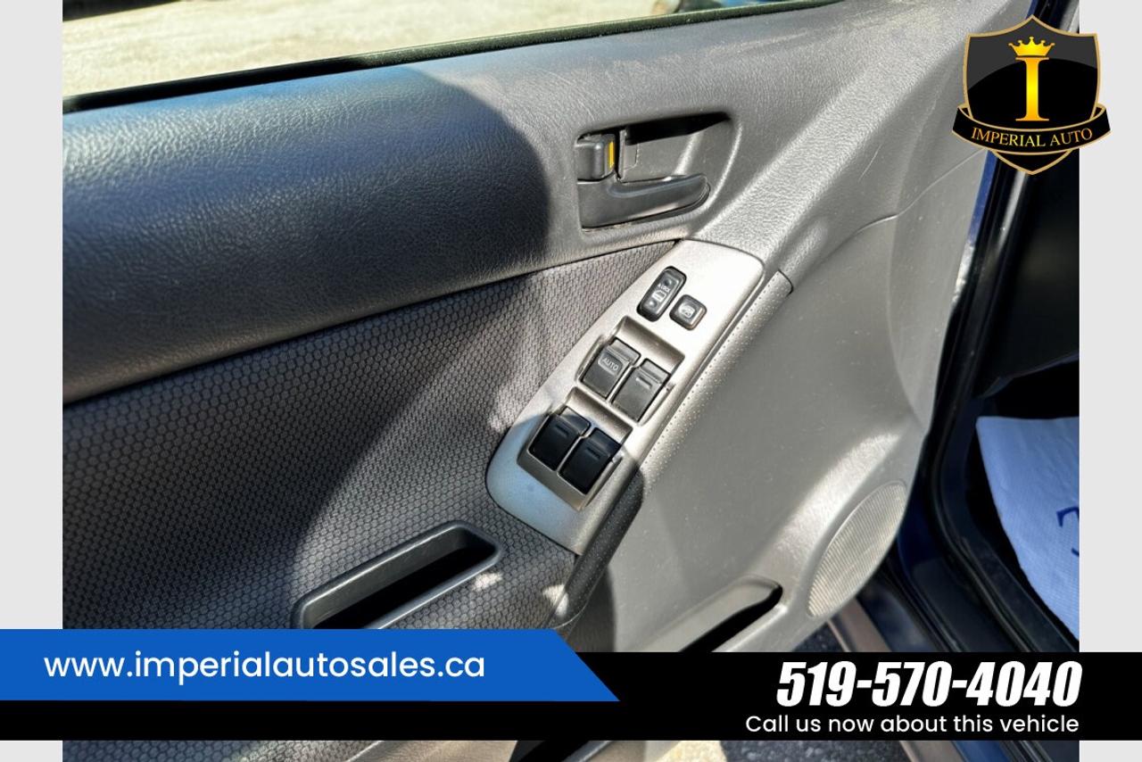 2007 Pontiac Vibe Base Photo