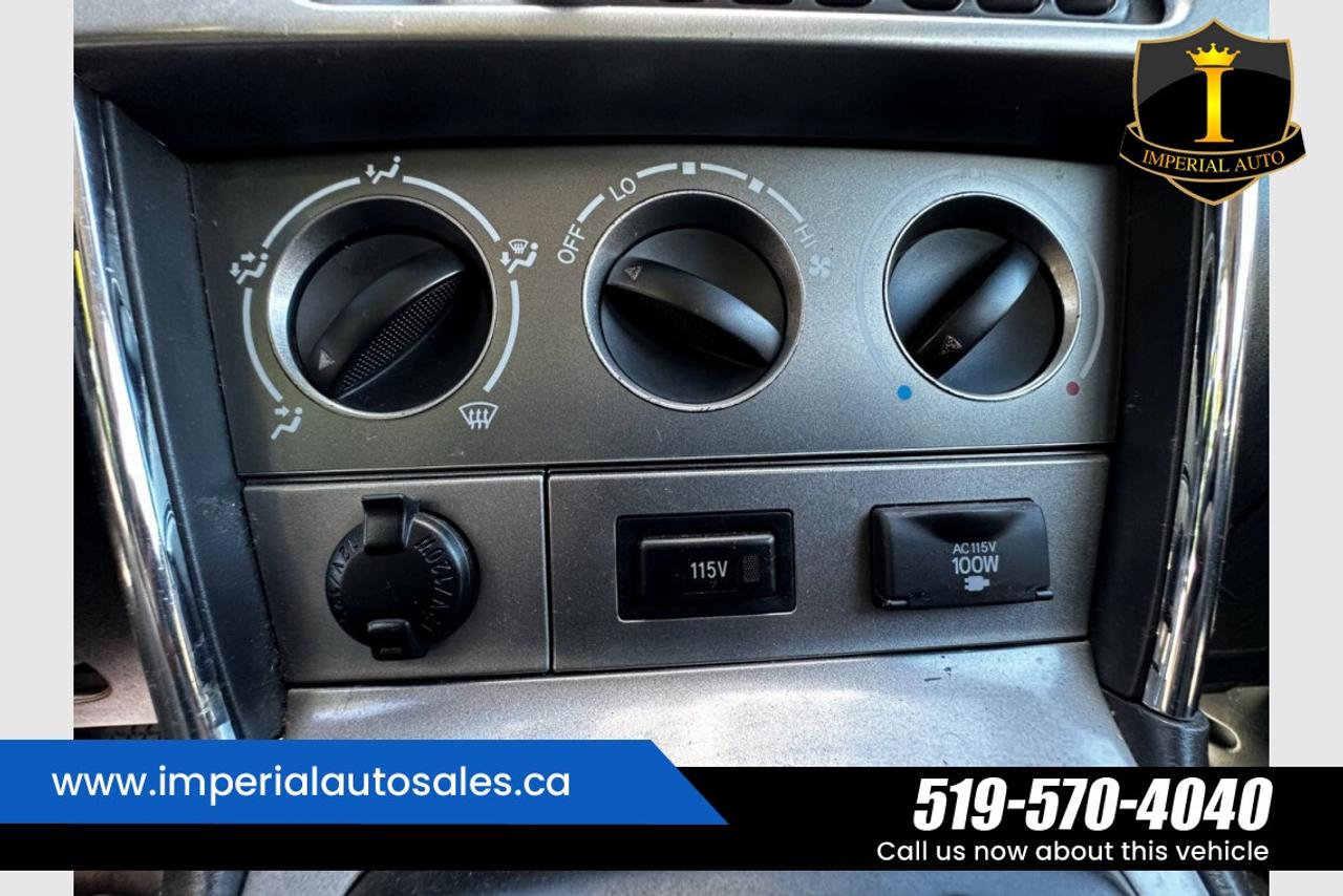 2007 Pontiac Vibe Base Photo