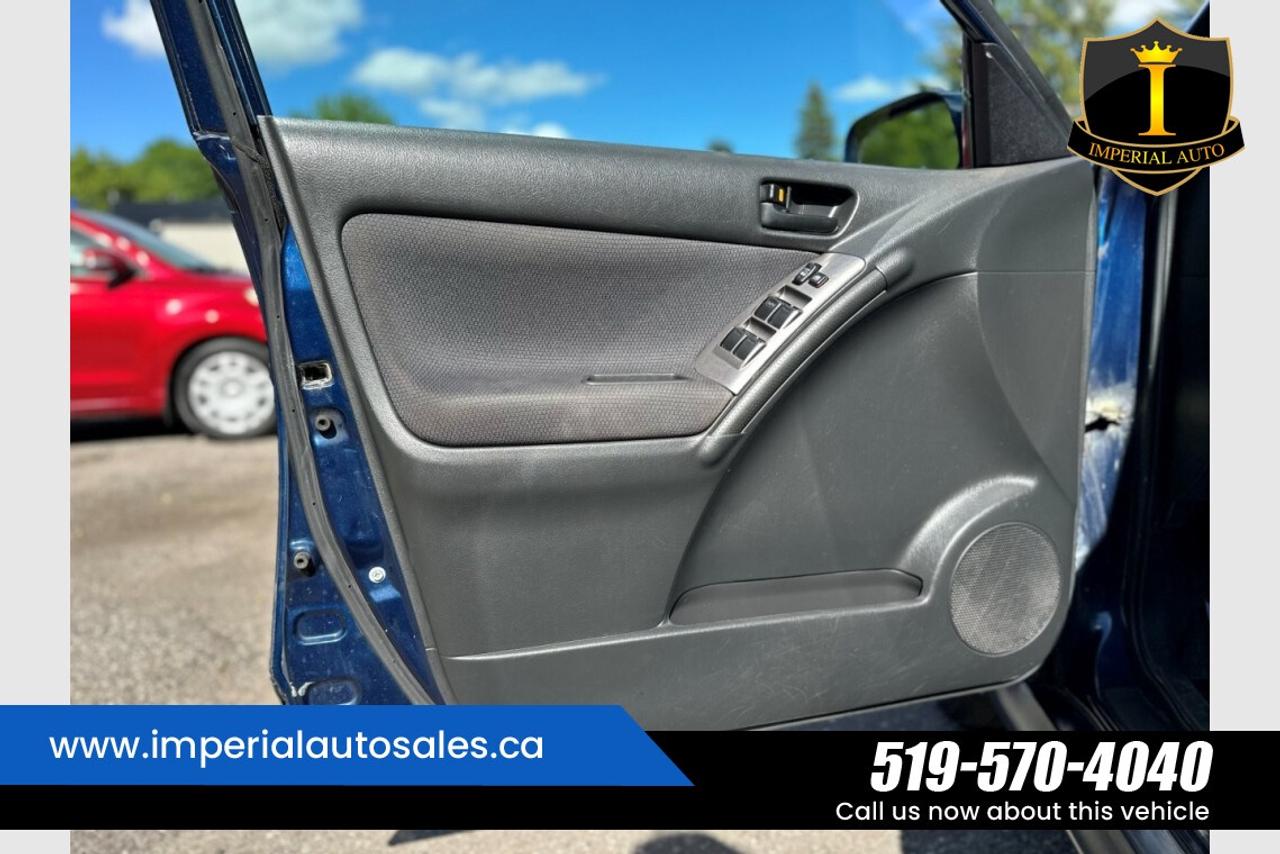 2007 Pontiac Vibe Base Photo