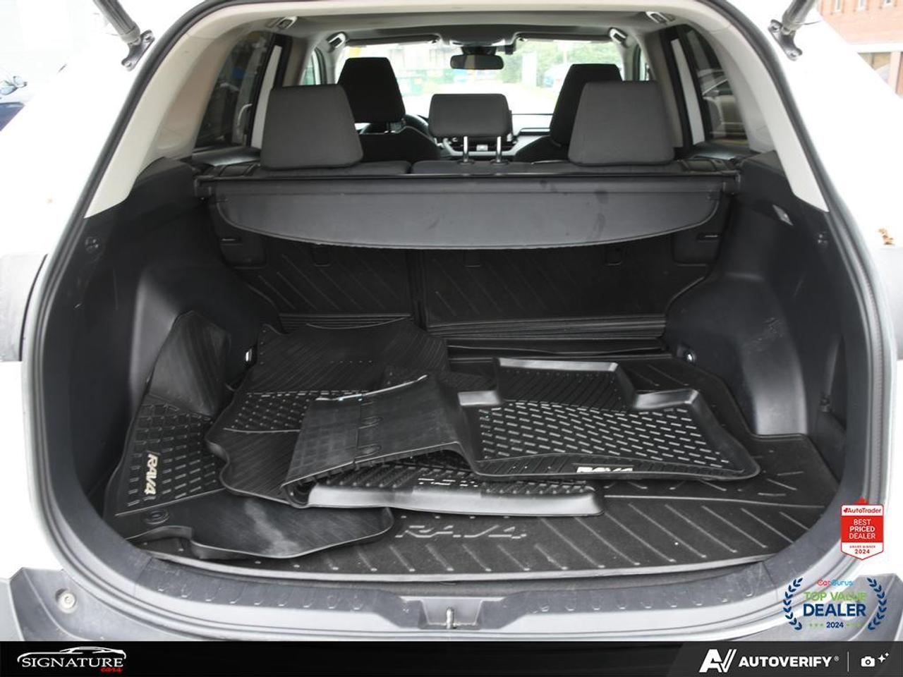 2021 Toyota RAV4 XLE AWD No Accident Sunroof Carplay BSM Photo