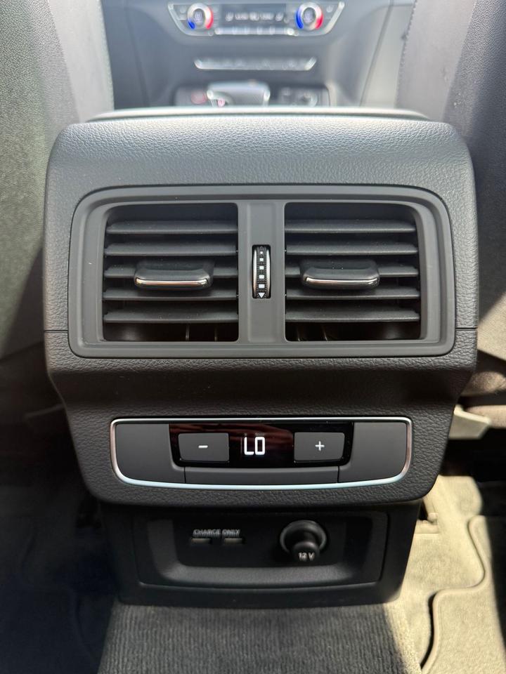 2021 Audi SQ5 Premium Photo
