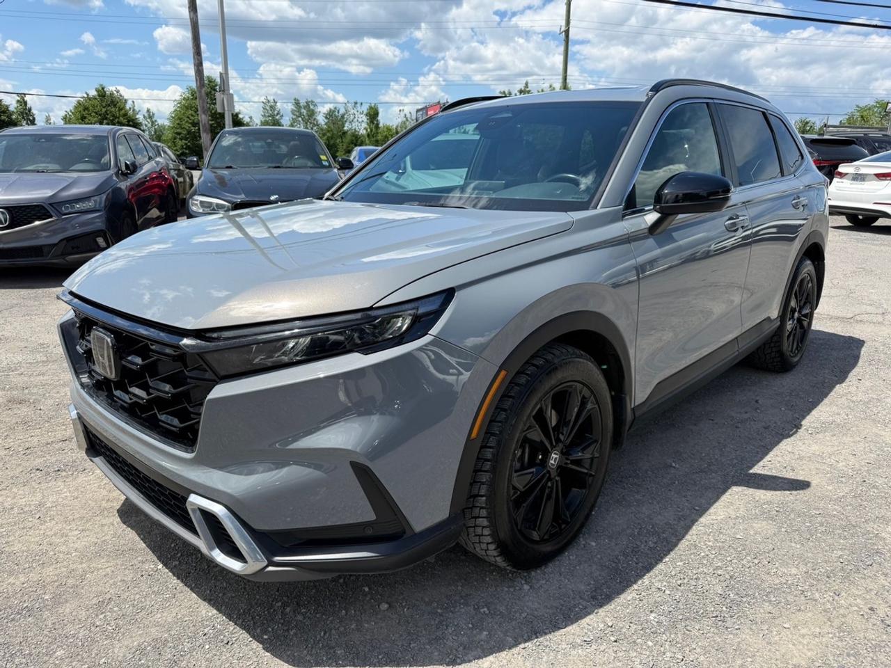 2023 Honda CR-V Touring Photo0