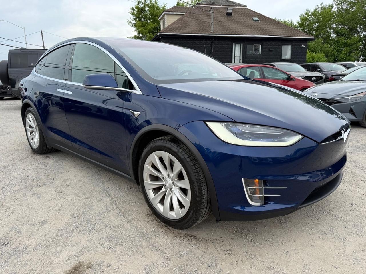 2017 Tesla Model X 90D Photo