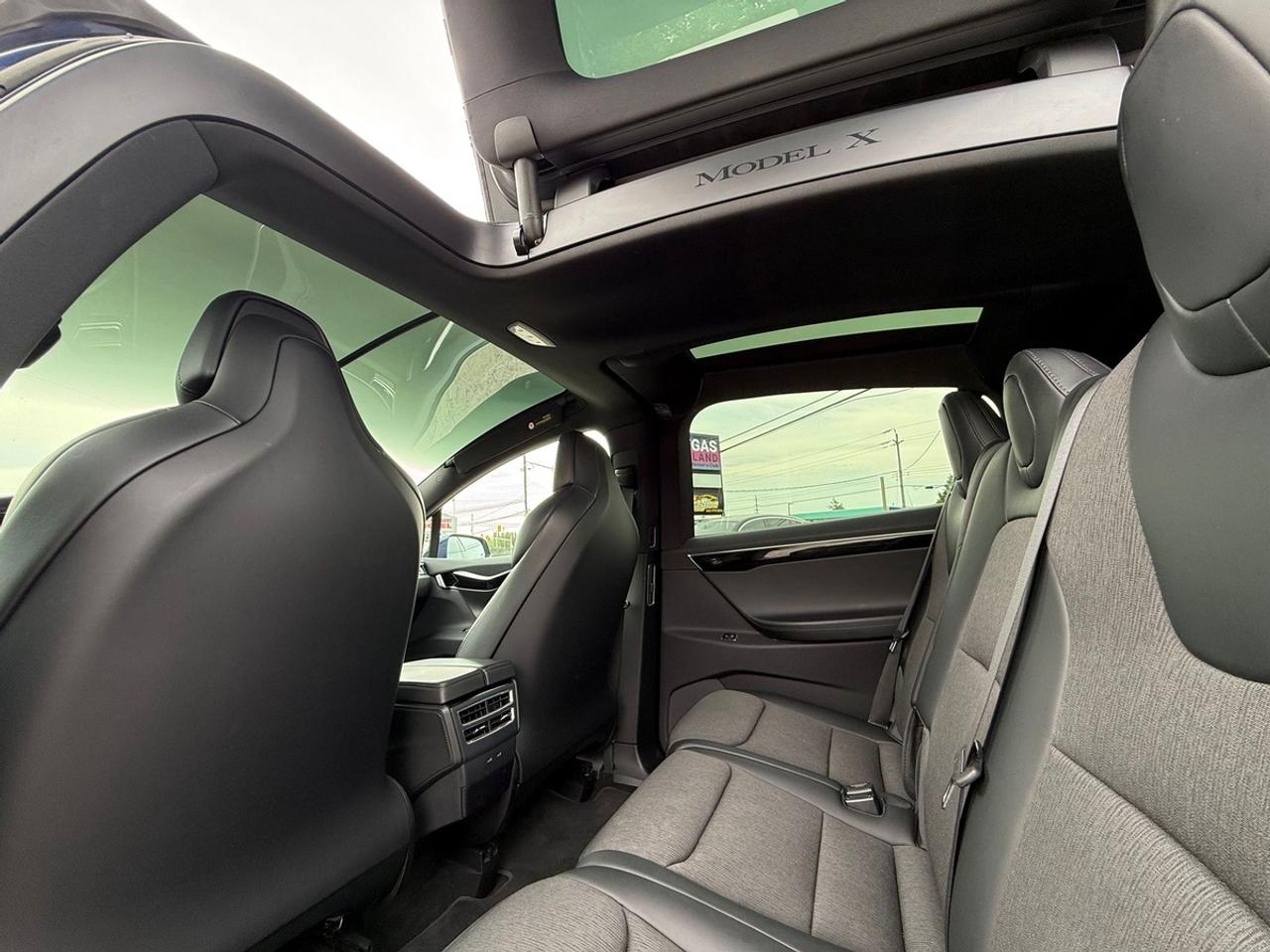 2017 Tesla Model X 90D Photo
