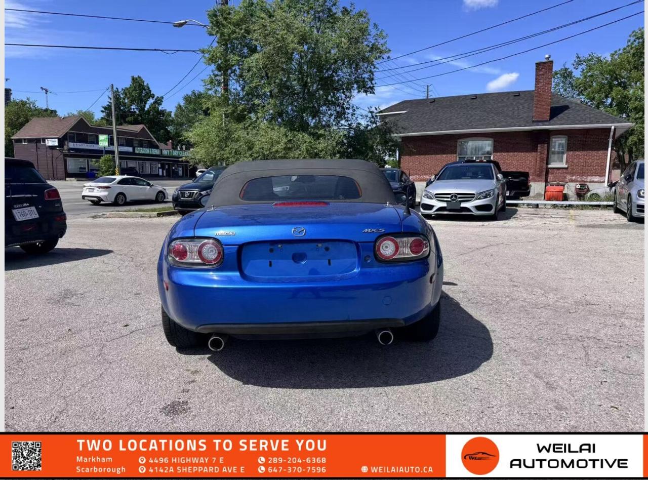 2006 Mazda Miata MX-5 Sport Photo