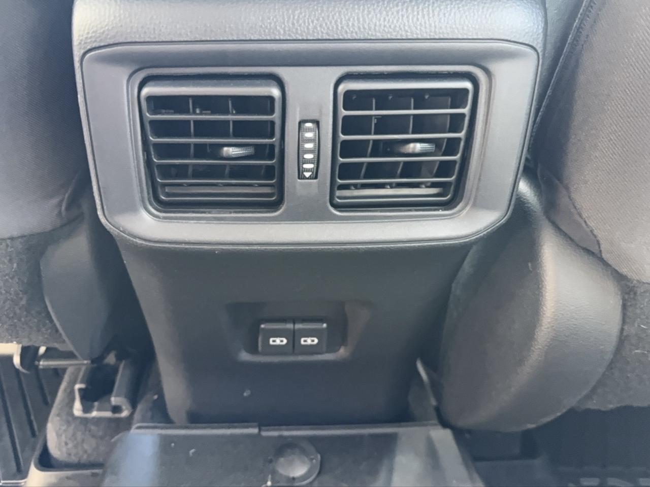 2025 Toyota RAV4 LE Photo
