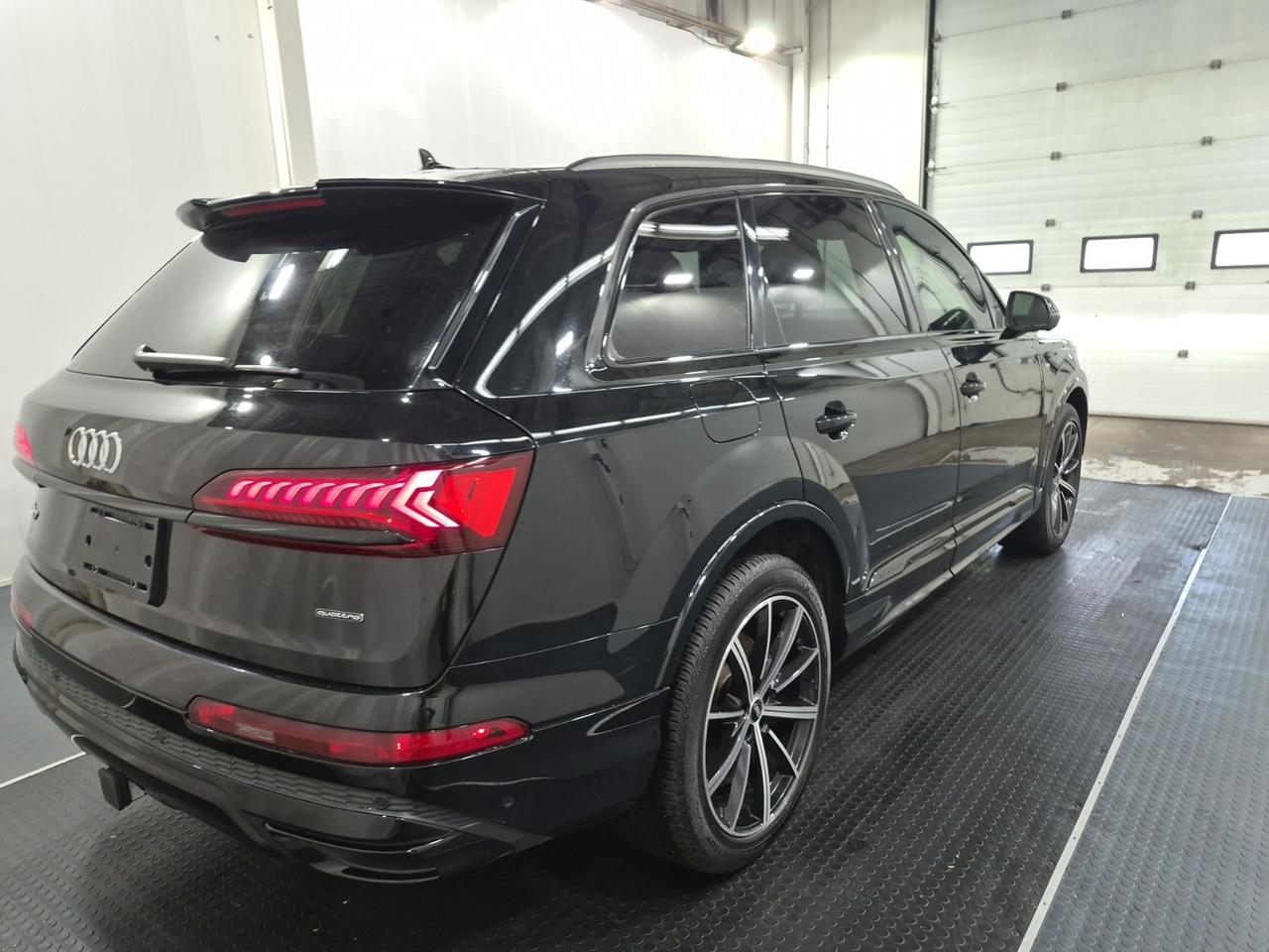 2022 Audi Q7 Progressiv S-LINE QUATTRO |7 PASS|NAVI|PANO|NAVI Photo3
