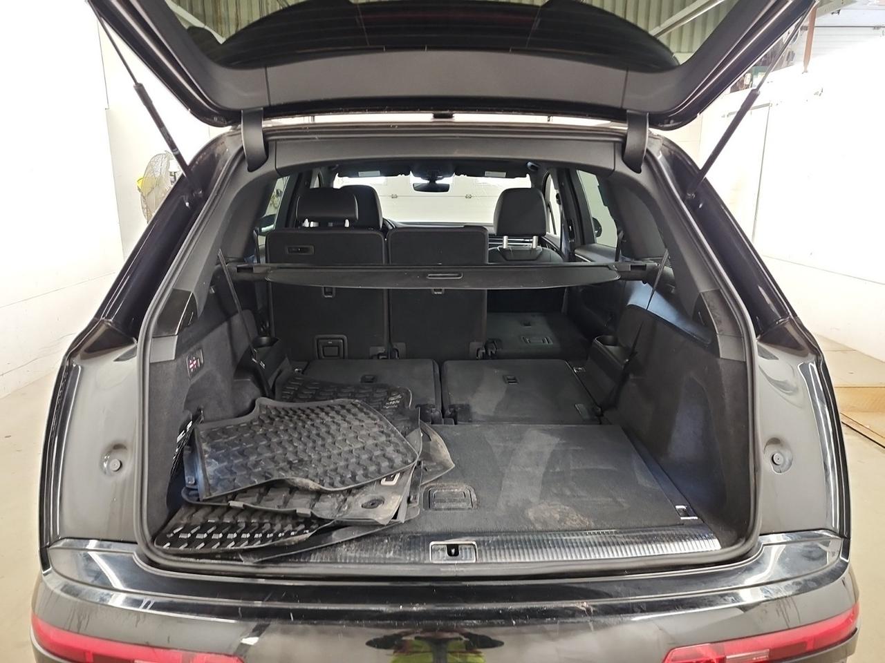 2022 Audi Q7 Progressiv S-LINE |QUATTRO|7PASS|ONE OWNER|PANO Photo2