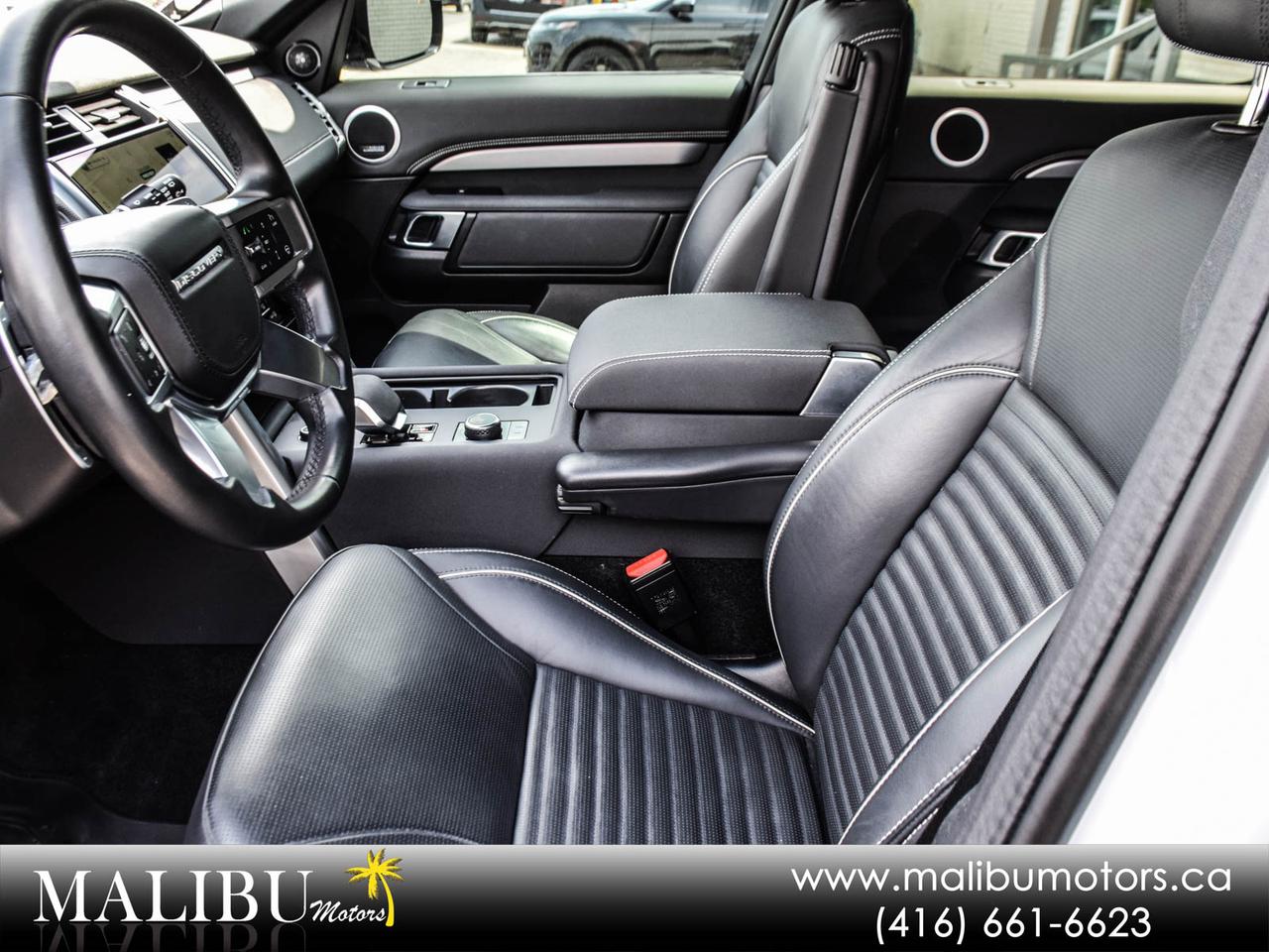 2023 Land Rover Discovery R-Dynamic HSE Photo